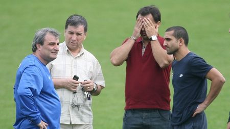 Argăseală:** "Am aflat că fanii vor să intre pe teren la meciul cu Poli! Atmosfera e tensionată și de oficialii Timișoarei!"