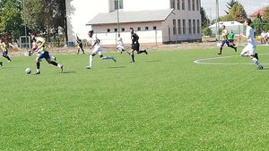 Scandalul pariurilor e istorie! Unul dintre arbitri deghizați, ras în cap și cu barbă, e lăsat acum de FRF să conducă meciuri! Suma incredibilă plătită | FOTO EXCLUSIV