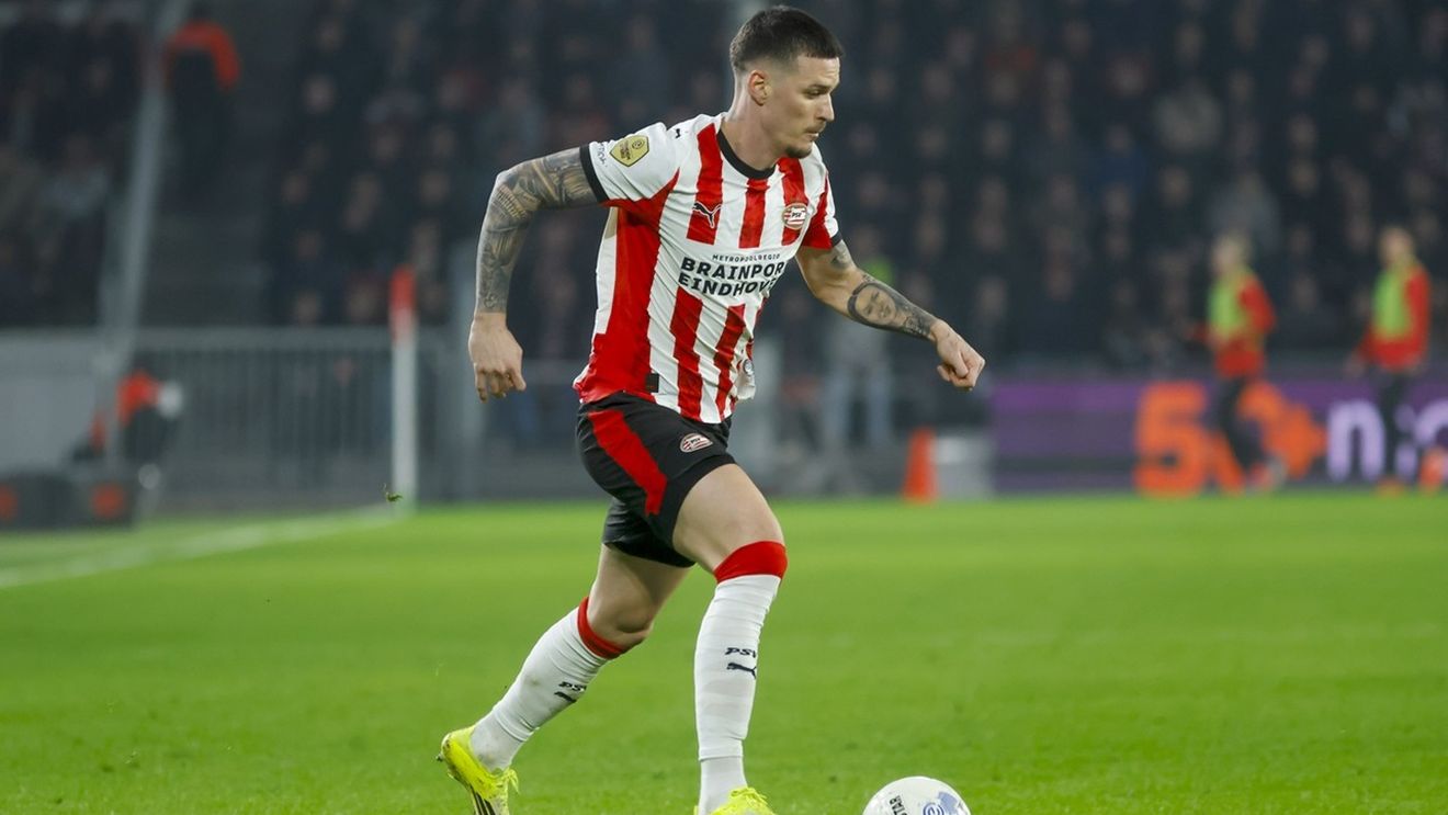 Transferul lui Dennis Man de la PSV ar putea aduce olandezilor minimum 15.000.000 de euro!