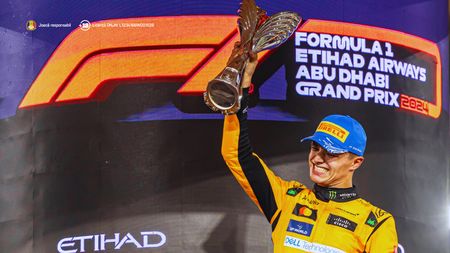 McLaren, pe treapta cea mai înaltă a podiumului în Formula 1 (P)