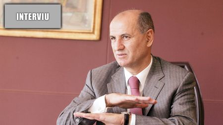 „V-am zis că se scufundă planeta?!"