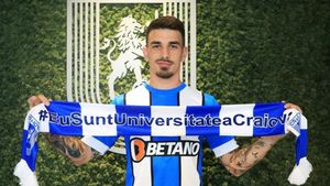 Sergiu Hanca poate debuta pentru Universitatea Craiova în meciul cu Rapid: „Are situația rezolvată!”. Care e situația lui Rivaldinho