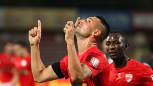 Transferul lui Dragoș Grigore la Hellas Verona, aproape finalizat! Mulțescu: "Este o chestiune de timp"