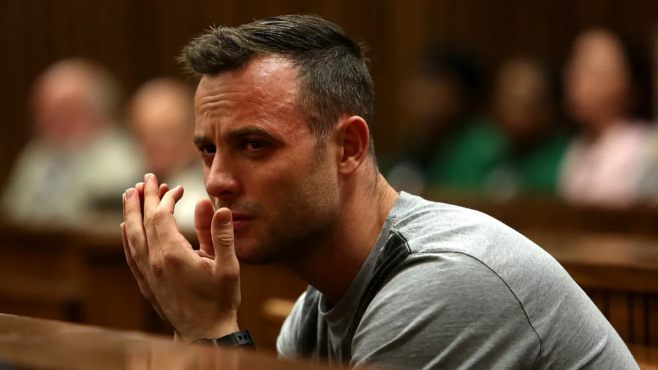 Oscar Pistorius, bătut în închisoare de un deținut nemulțumit că fostul atlet paralimpic petrecea prea mult timp la telefon