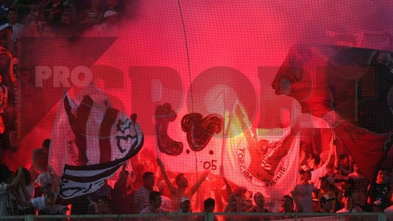 Incidente între fanii Rapidului și cei ai Craiovei!