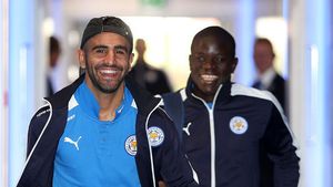 Ce faci dacă nu-i poți învinge? Îi cumperi! Arsenal oferă 76 de milioane â‚¬ pentru vedetele lui Leicester, după ce a transferat și scouter-ul care le-a descoperit