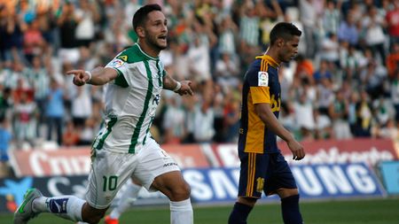 Premiul pentru încă un sezon excelent. Florin Andone, inclus de suporteri în echipa ideală a Segunda Division