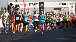 Alergători din peste 35 de țări, la Maratonul București