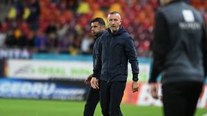 FCSB a hotărât viitorul antrenorului principal! Mihai Stoica a făcut anunțul: „Așa vom face”