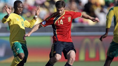 Xabi Alonso la Real Madrid, Aquilani la Liverpool?**