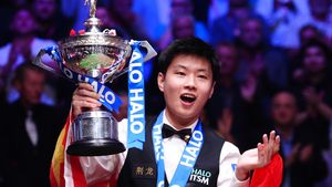 Așa ceva nu s-a mai văzut în istorie! Un amator, din China, e noul campion mondial la snooker, după ce Zhao Xintong l-a învins în finală pe legendarul Mark Williams