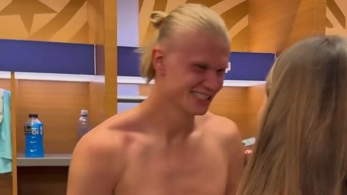 Prințesa Norvegiei a intrat în vestiar și l-a prins pe Erling Haaland dezbrăcat până la brâu! Reacția superstarului când a văzut-o