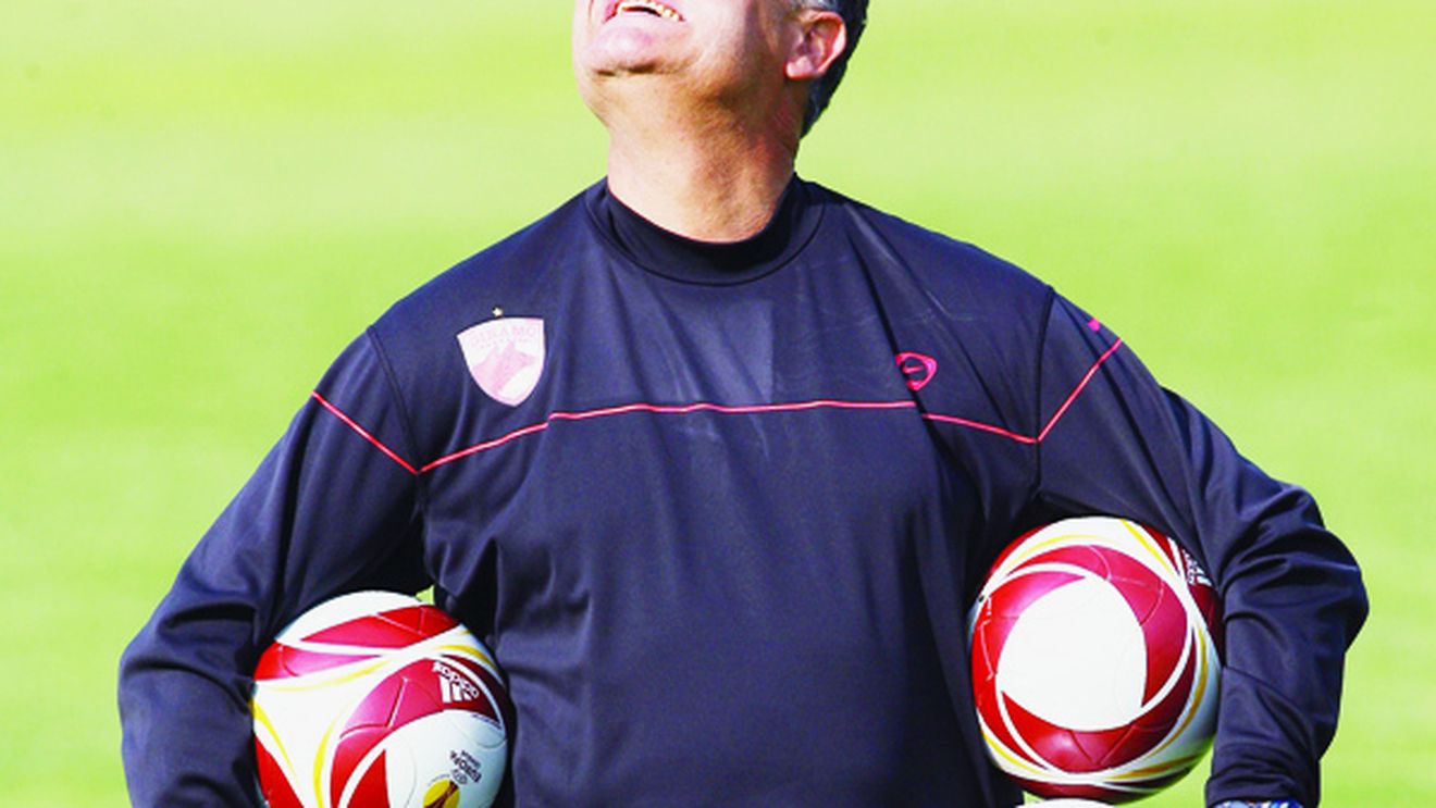 Ando nu antrenează pentru bani!