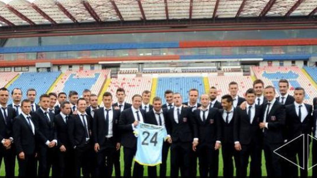 Steaua a ajuns la Stuttgart!** Dacă va reuși asta, Reghe va fi "MEISTER"! FOTO Ce cadou surpriză i-au făcut steliștii înaintea debutului în grupele EL