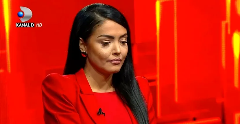 FOTO / Cum a reacționat tatăl Andreei Mantea când a aflat despre pictorialul acesteia din ”Playboy”. ”Mi-a trântit ziarul, nu cred că a avut curajul să se uite”