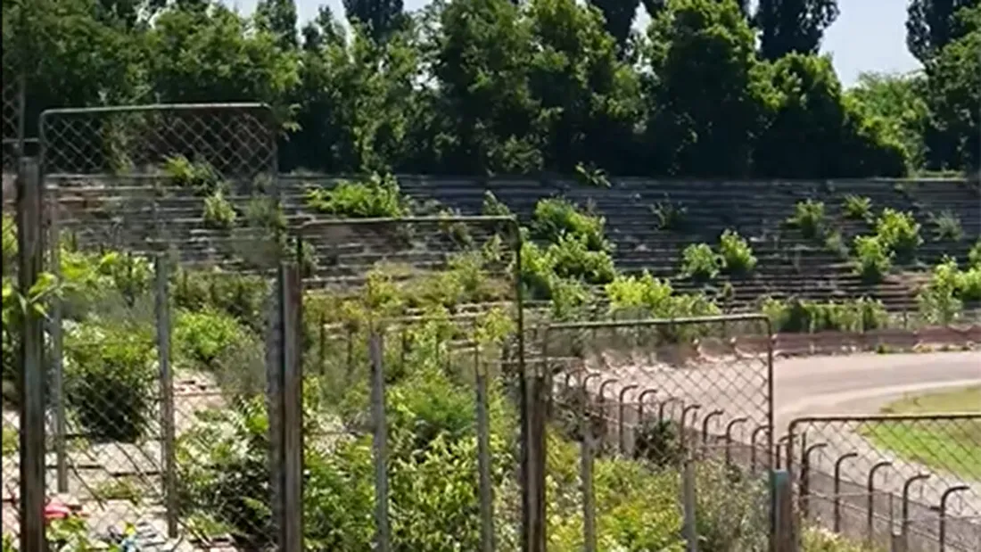 Imagini dezolante de la stadionul din Brăila! ”Se apropie de soarta Municipalului din Bacău!” VIDEO