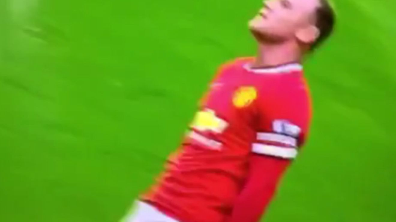 VIDEO | Rooney, "făcut" K.O. și la meciul cu Tottenham. Atacantul lui United s-a autoironizat, după ce a fost pus la podea în propria bucătărie