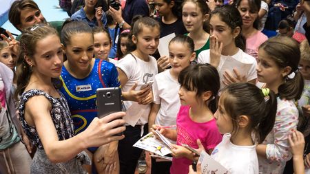 Mesajul plin de emoții al Larisei Iordache după bronzul mondial cucerit la individual compus. "Un ochi râde, altul plânge"