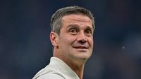 Chivu și-a dat acordul să antreneze în România. Cum i s-ar fi putut schimba cariera antrenorului care a uimit Italia