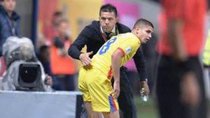 EXCLUSIV | Schimbare de ultim moment în primul "11" pregătit de Contra! Budescu, sărit din schemă pentru partida cu Muntenegru