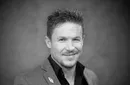 A murit Felix Baumgartner, celebrul sportiv austriac. Iubitul Mihaelei Rădulescu s-a prăbuşit cu parapanta în Italia