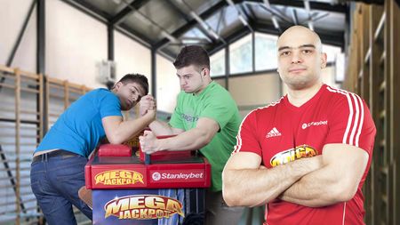  Oncescu "supraom" pe podium,** "profesor" în timpul liber