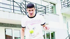 Indonezienii au râs când l-au văzut pe "Canicula" Răducanu!** Managerul lui PSM: "Băi, Claudiu..."