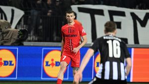 Ce s-a întâmplat în vestiarul FCSB la pauza meciului cu PAOK