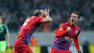 Sandu l-a pus la respect pentru criticile adresate lui Pițurcă, Reghe se justifică:** "M-a deranjat că l-a făcut clovn pe Lato. Eu mai lucrez încă 3 luni cu clovnii ăștia"