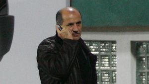 "Nu știu nimic de Hrebenciuc! Eu încă îl aștept pe Taher!"