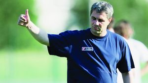 Șumi teroristul! Vezi cum arată Rapid 2010-2011