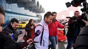 OFICIAL: Sânmărtean a semnat cu Steaua. Mijlocașul va bifa la ora 16:00 primul antrenament în Ghencea: "Am venit să fiu titular"