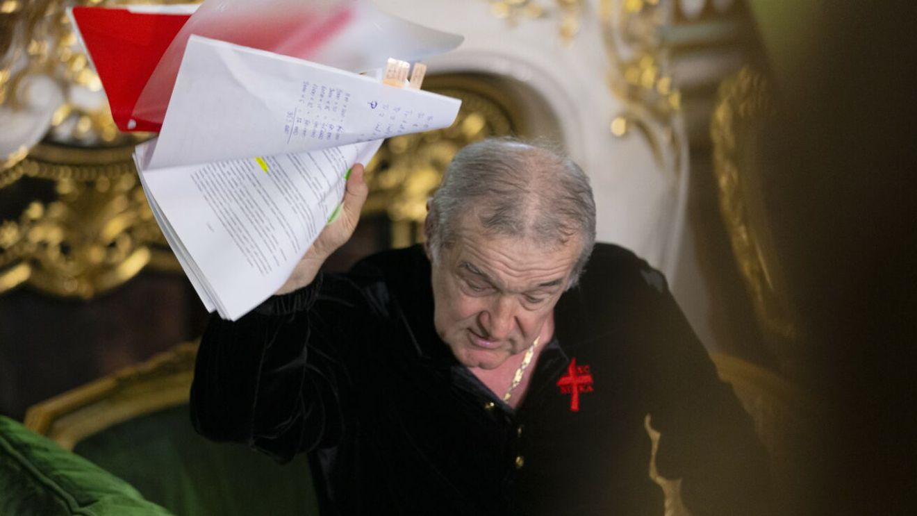 Gigi Becali a pus banii jos pentru Moruțan într-o încercare disperată de a-l deturna! Ce salariu i-a dat, de fapt, Dan Șucu