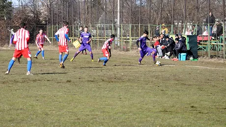 S-a încurcat de noroi și Filiași! FC Argeș a remizat în al patrulea meci amical.** Săndoi: 