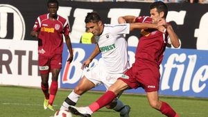 Niculescu discută vineri, de la ora 12:30, pe chat cu fanii