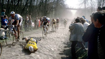 "Iadul Nordului", te trec fiorii numai când vezi imaginile! Cea mai tare cursă de o zi din ciclismul mondial are nu mai puțin de 29 de sectoare de piatră cubică