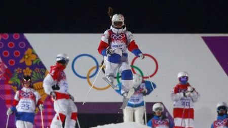 UPDATE: Maria Komissarova a fost operată cu succes la coloana vertebrală