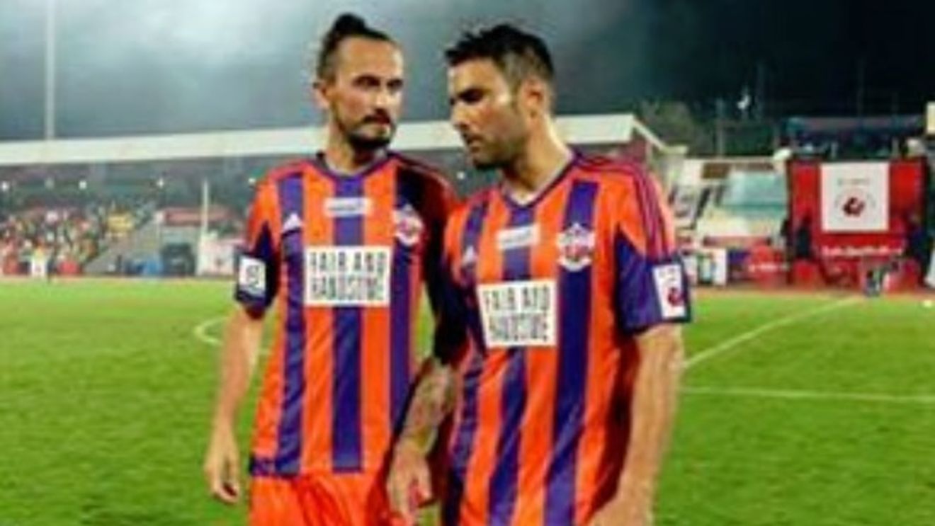 Mutu vrea la Euro, dar nu joacă nici în India! "Briliantul" a văzut de pe bară meciul cu echipa lui Malouda și finalul nebun, cu goluri în minutele 90+7 și 90+8