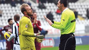 Fotbal "penal". 19 jucători au fost suspendați de Federația italiană. Urmează nume mari?