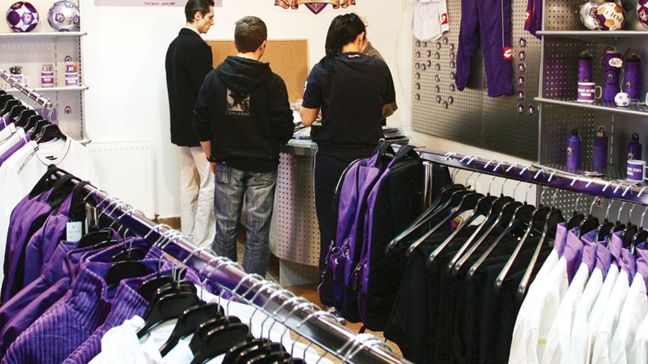 Magazinul s-a deschis