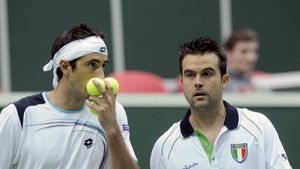 Doi tenismeni, suspendați pentru trucare de meciuri în dosarul în care s-a încercat coruperea lui Andrei Pavel. Procurorii italieni: "Urmează să cadă noi capete"
