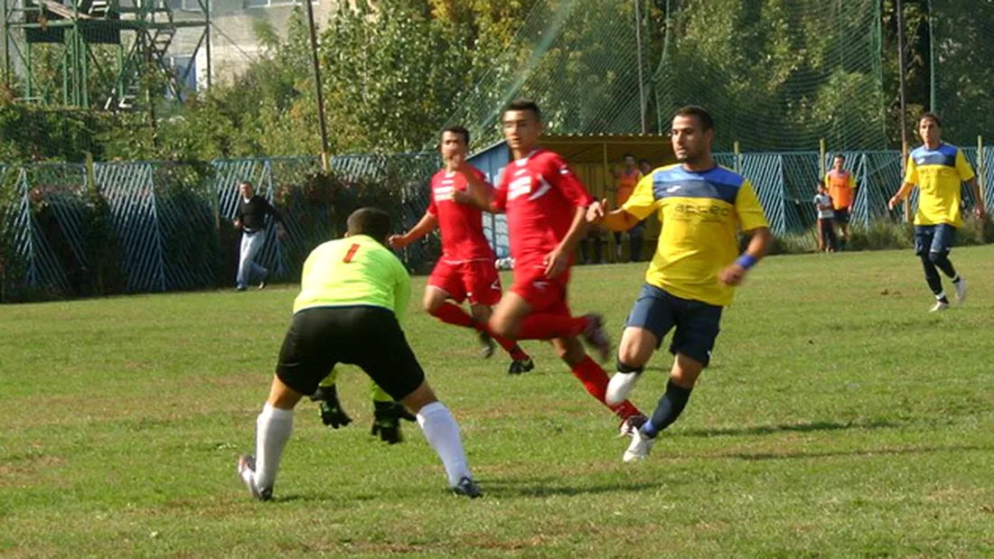 În minutul 74 era 1-2, iar, la final, scorul a fost halucinant!** Liderul din Mehedinți a învolburat Dunărea într-un sfert de oră