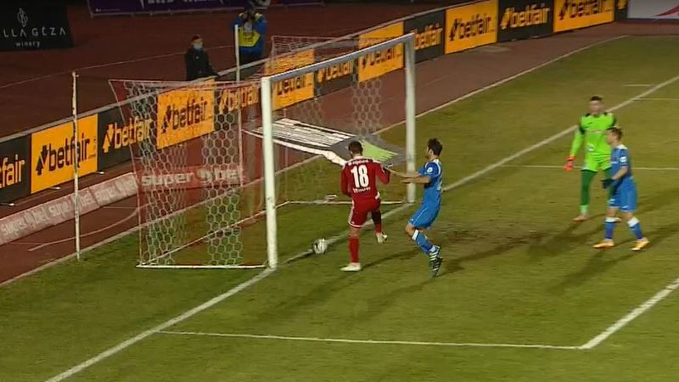 Și cu o echipă încropită, Sepsi uimește! Două goluri în două minute la meciul cu Poli Iași! Reacția lui Leo Grozavu | FOTO