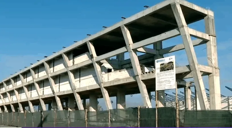 Stadionul de 5.500 de locuri care trebuia să fie gata în 2020, aproape să fie dat în folosință! O echipă din Liga 3 va beneficia de noua arenă