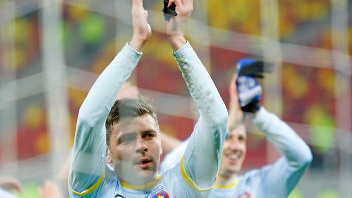 Gestul care era să strice sărbătoarea Stelei! Jucătorii au auzit din peluză după meciul cu Brașov: "Nu vă pasă de noi!"