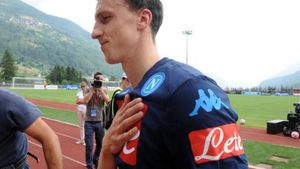 "Victorie pentru Napoli, victorie pentru Chiricheș" Italienii îl laudă pe român după golul cu Brugge