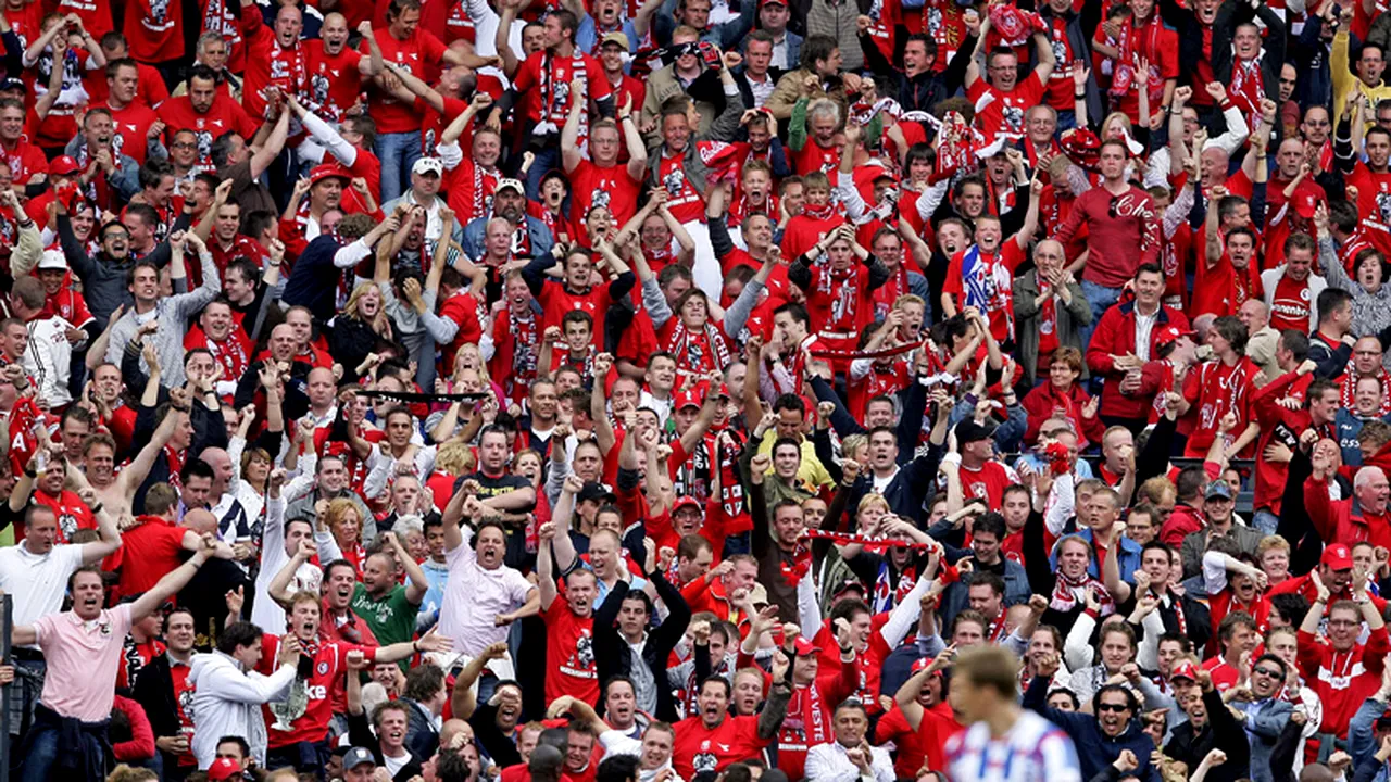 Vezi aici ce atmosferă îi așteaptă pe steliști la Twente!