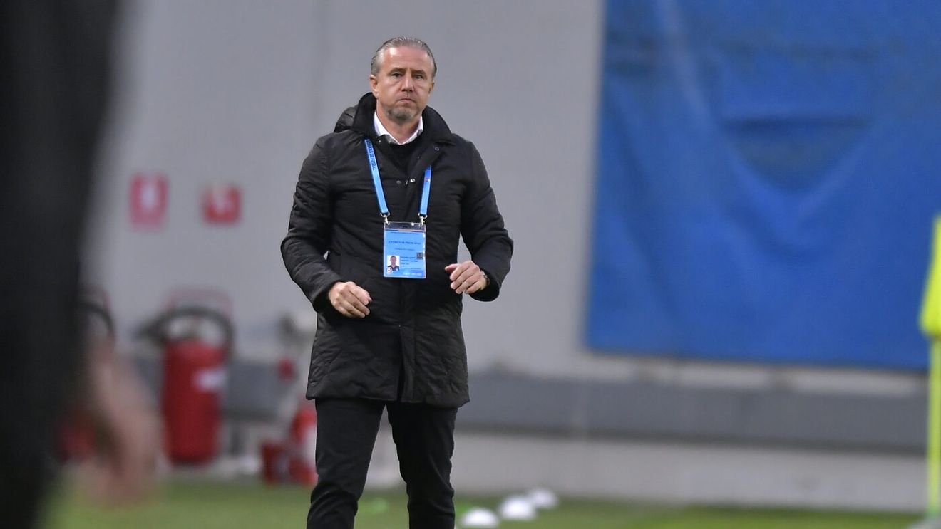 Fostul secund al lui Laurențiu Reghecampf îi atrage atenția antrenorului, după Universitatea Craiova - FC Voluntari: „S-ar putea să te urecheze cineva!”