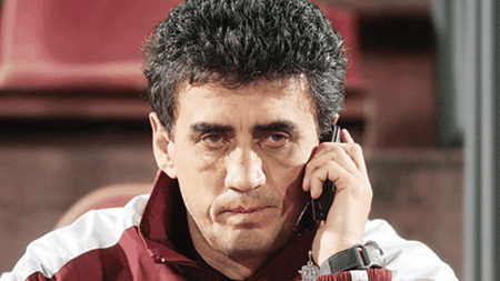 Au suspinat din tribună