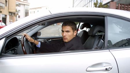 De ce nu dă Adrian Mutu niciodată cu spatele când pleacă de pe loc cu maşina: „Chem pe cineva să o facă, dacă am nevoie”